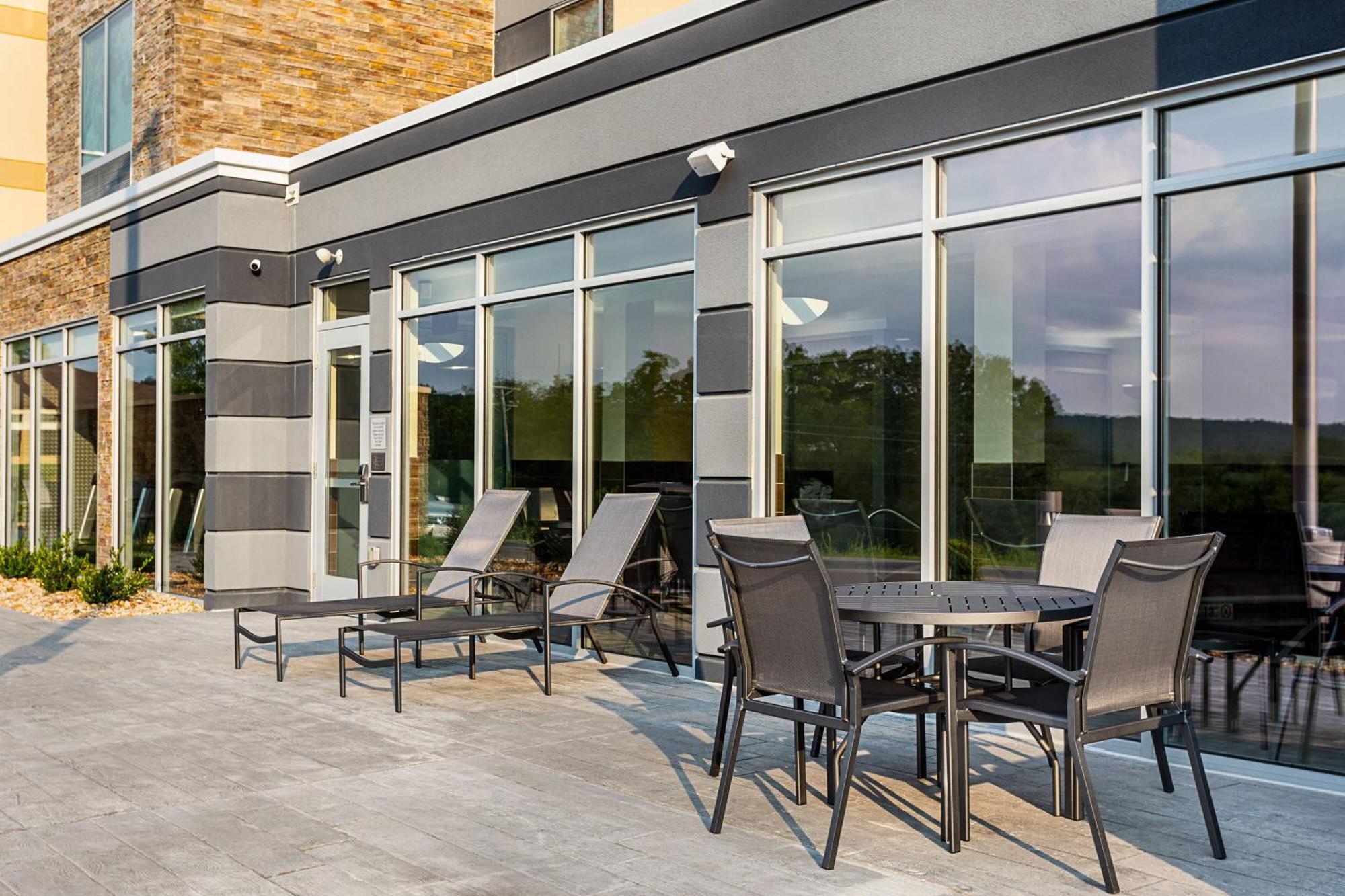 Fairfield Inn & Suites Rolla Exterior photo